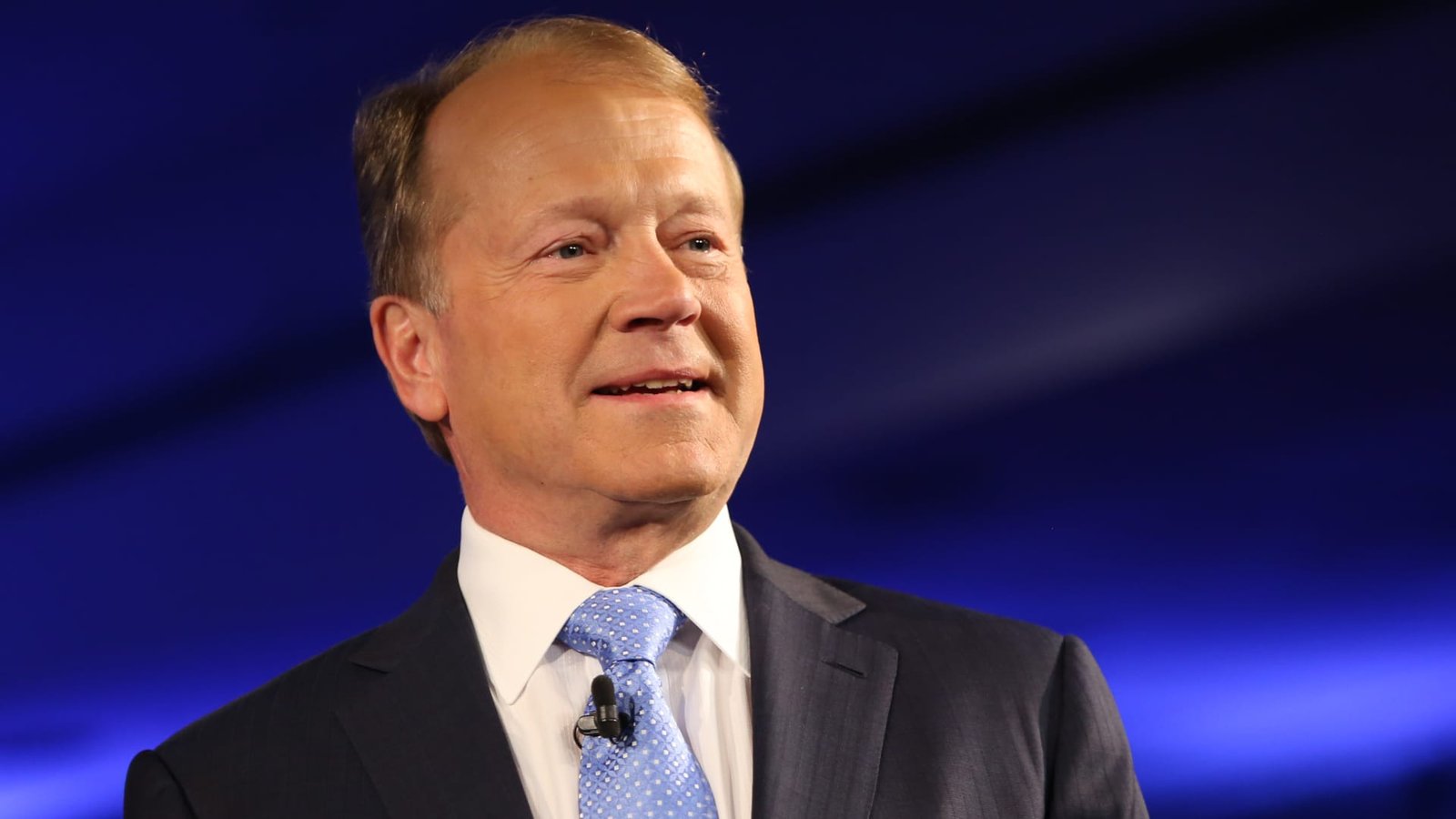 AI will power the stock market for the next decade, says former Cisco CEO